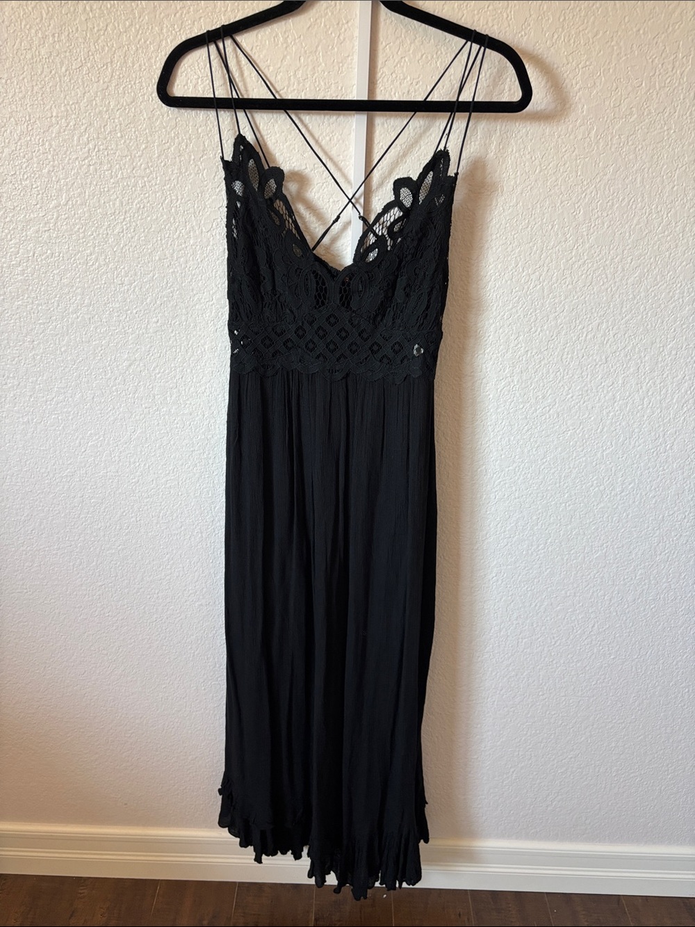$128 NWT Free People Intimately Adella Strappy Black Lace Maxi Dress - Picture 3 of 10